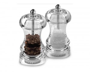 set-macina-sale-e-macina-pepe-capstan-cole-mason