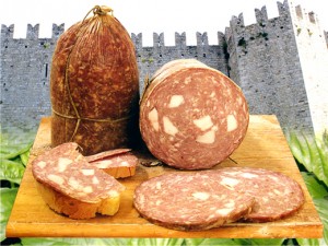 Mortadella-di-Prato-520_1