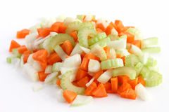 miscela-classica-delle-carote-del-sedano-e-della-cipolla-interamente-tagliati-su-40541806